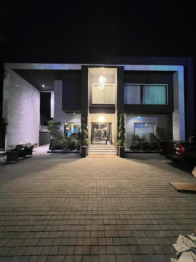Villa Vista Islamabad Exterior photo
